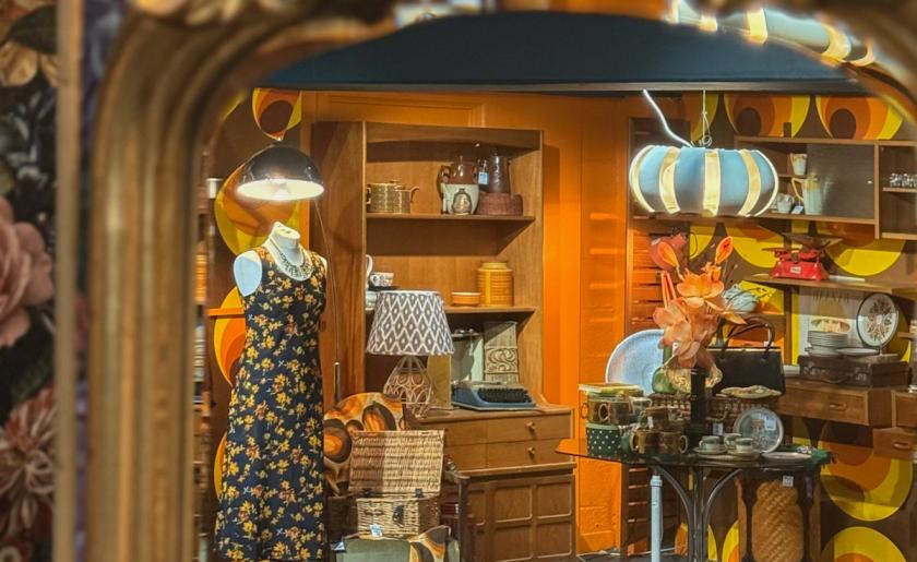 Julia's House creekmoor shop